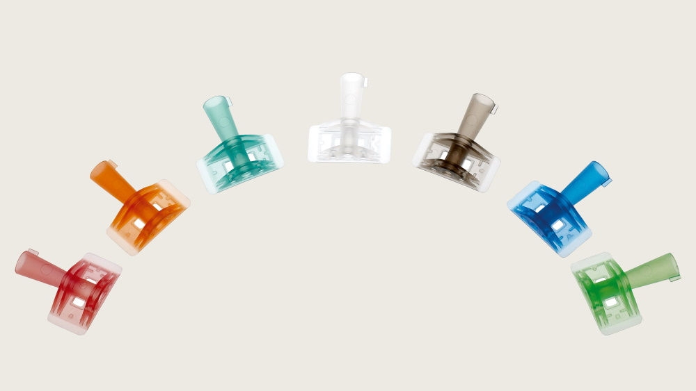 Conectores para cateteres em sete cores diferentes