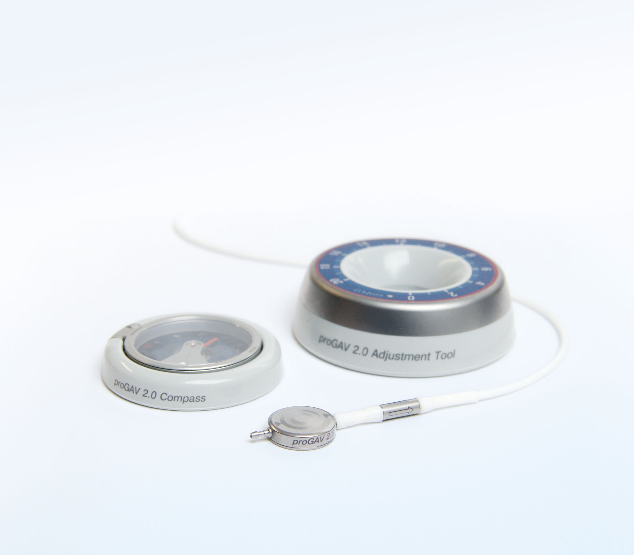 Válvulas gravitacionais ajustáveis MIETHKE M.blue® com M.blue® XABO®