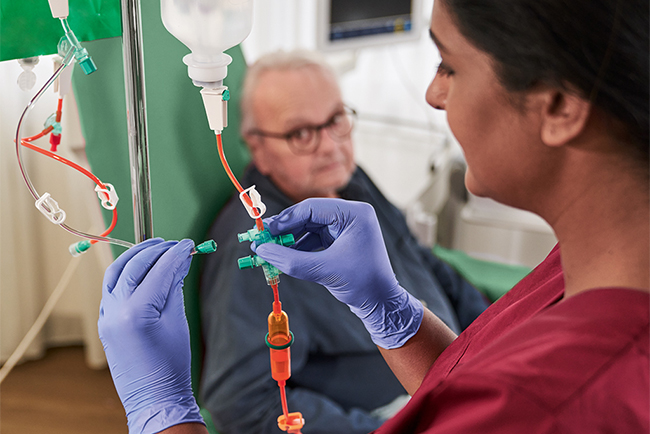 Tratamento oncológico - administração de quimioterapia